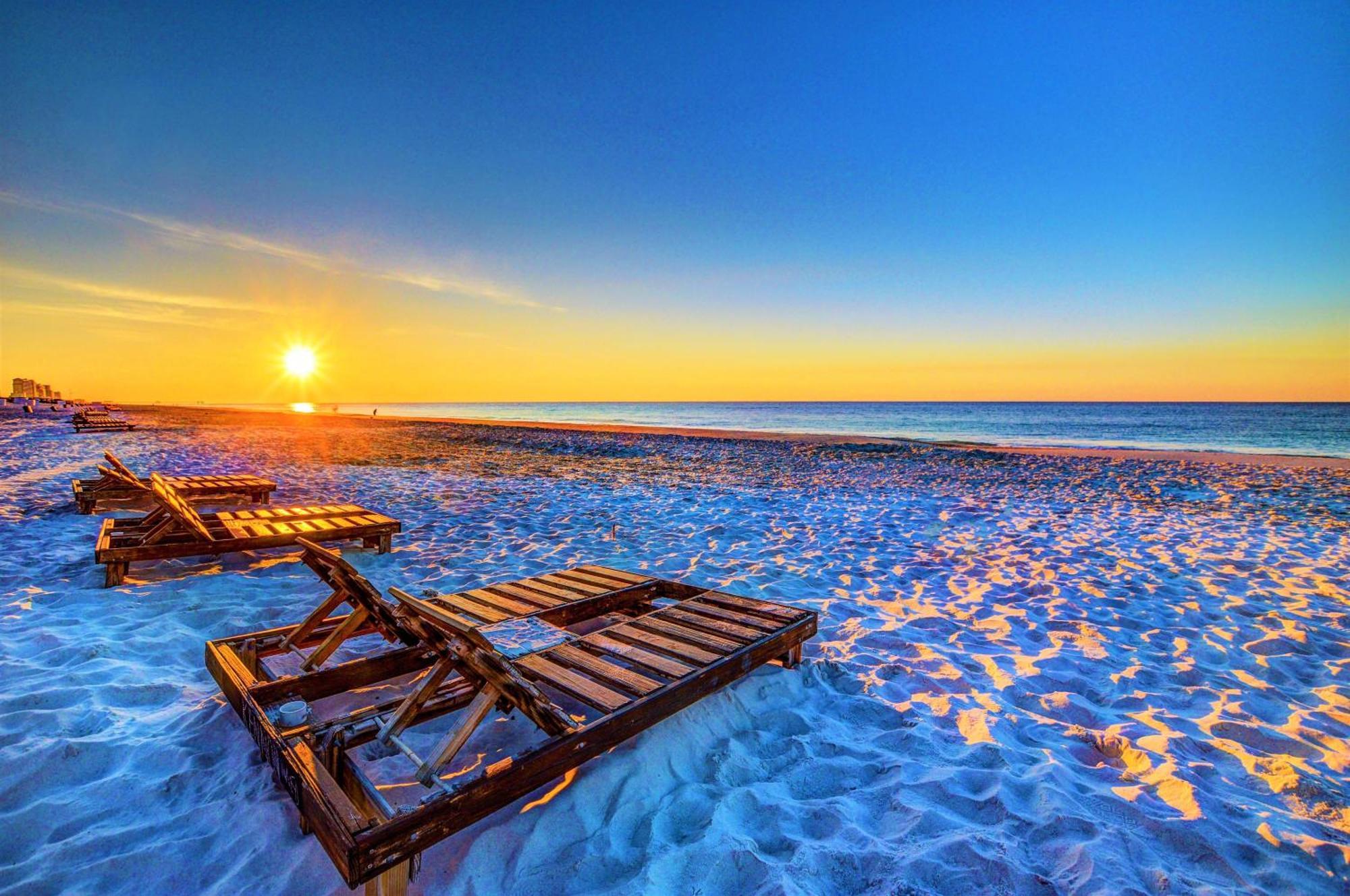 The Beach Is Only Steps Away Gulf Shores Kültér fotó